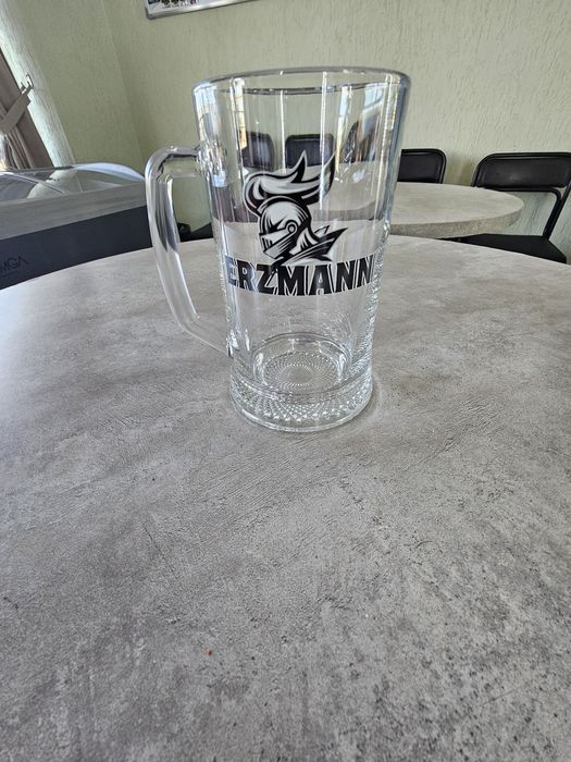 Пивные бокалы...