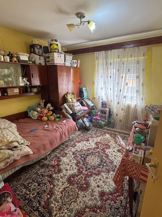 Vand apartament 2 camere
