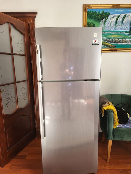 Холодильник сатылады