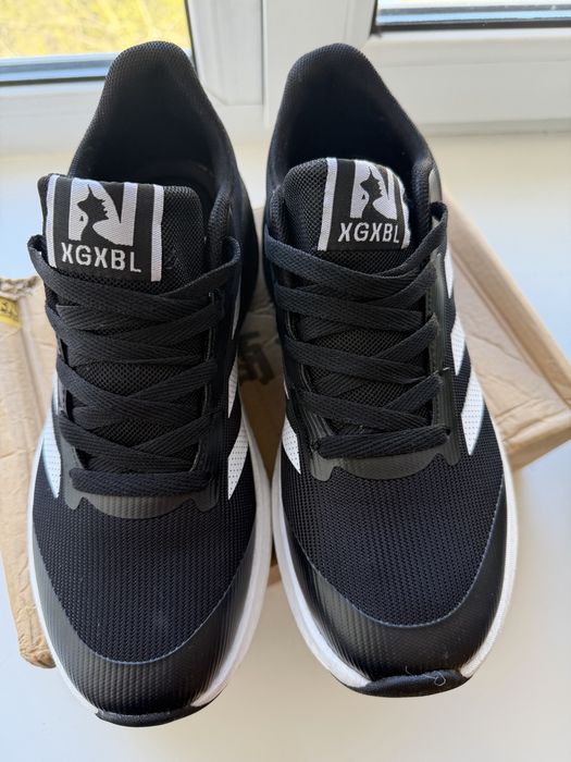 Кросовки на лето 41-42