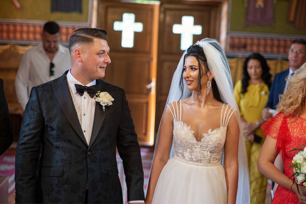 Rochie de mireasa, Maya Fashion deosebita