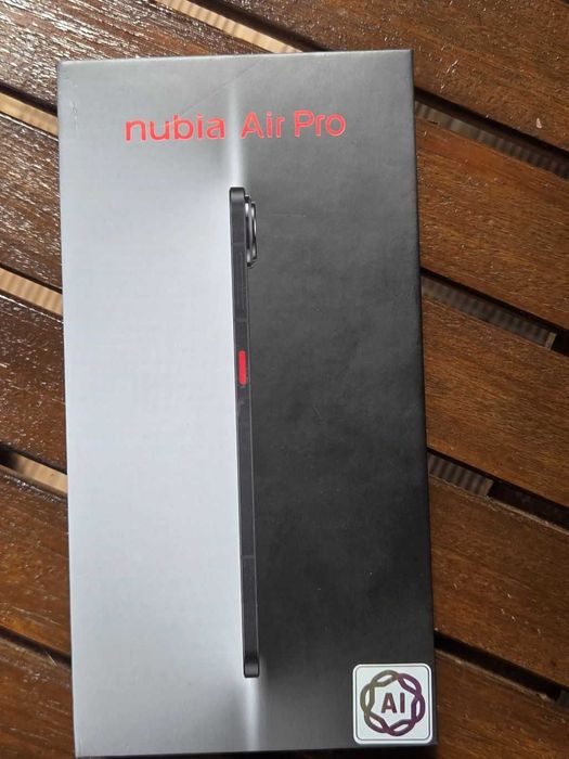 ZTE nubia Air Pro - 20GB RAM/ 512GB ROM