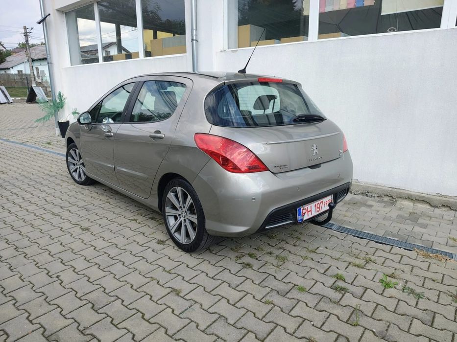 Peugeot 308 Feline FULL Hatchback 2012 Euro 5 1.6 Hdi Navi/!Bixenon adaptiv / Panoramoc/ Led / Piele crem etc..