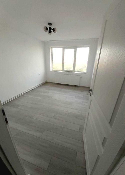 Vânzare Apartament 3 Camere Complet Renovat