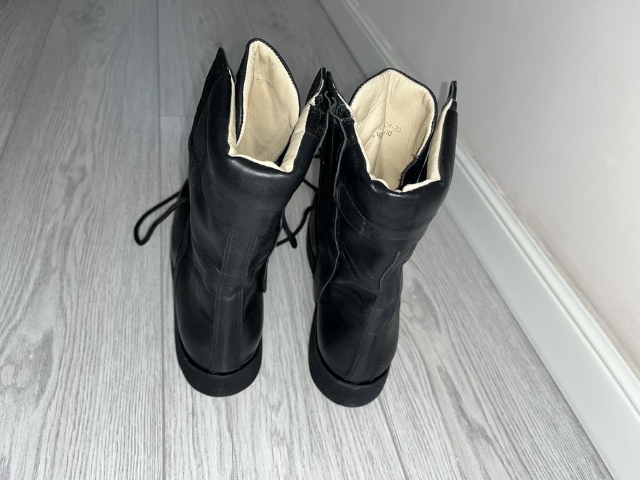 Продам зимние ботинки специальные(летные)!