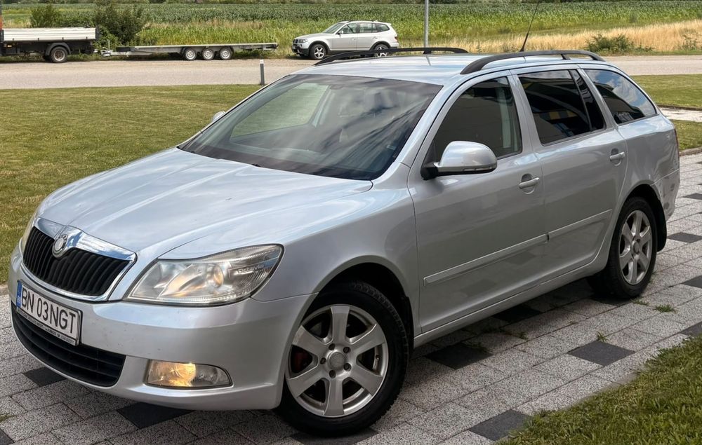 SKODA Octavia 2011 — imagine 2