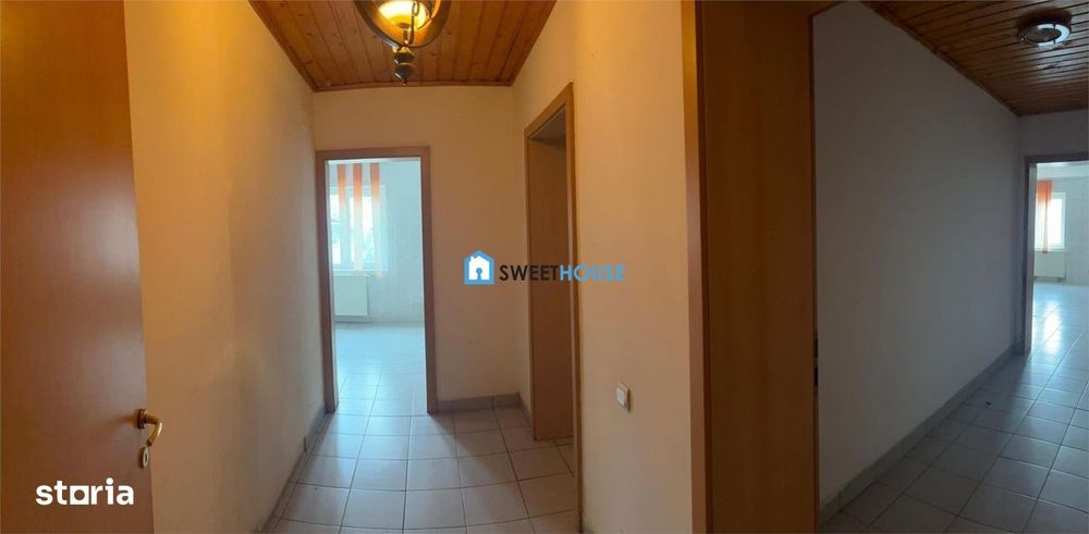 Hotel de vanzare in inima Branului