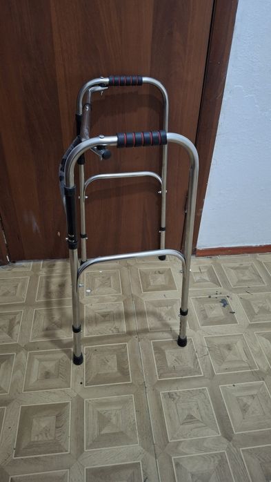 Ходунок для взрослых
