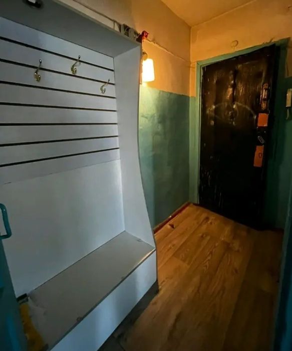 Продам 2х комнатную  4/5 этаж