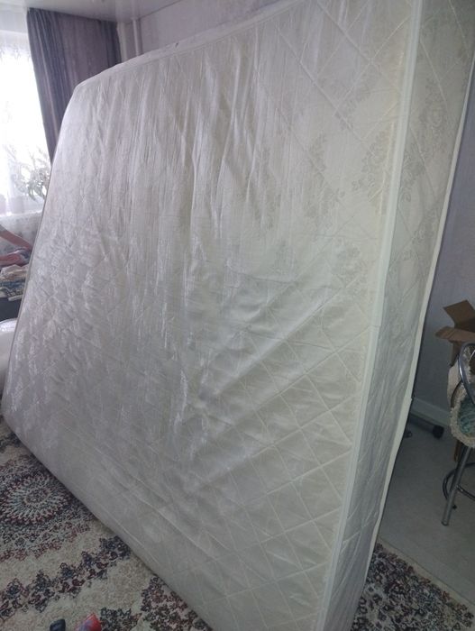 Отдам матрас даром