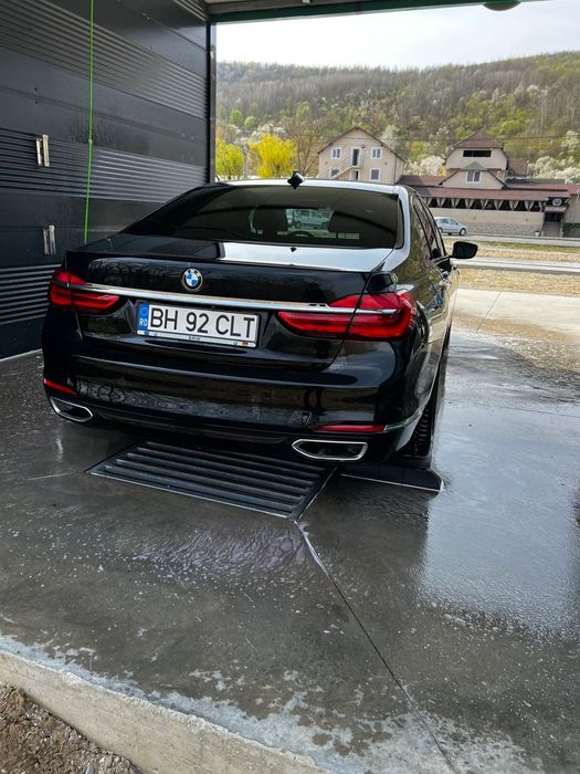 BMW Seria 7 2018 — imagine 3