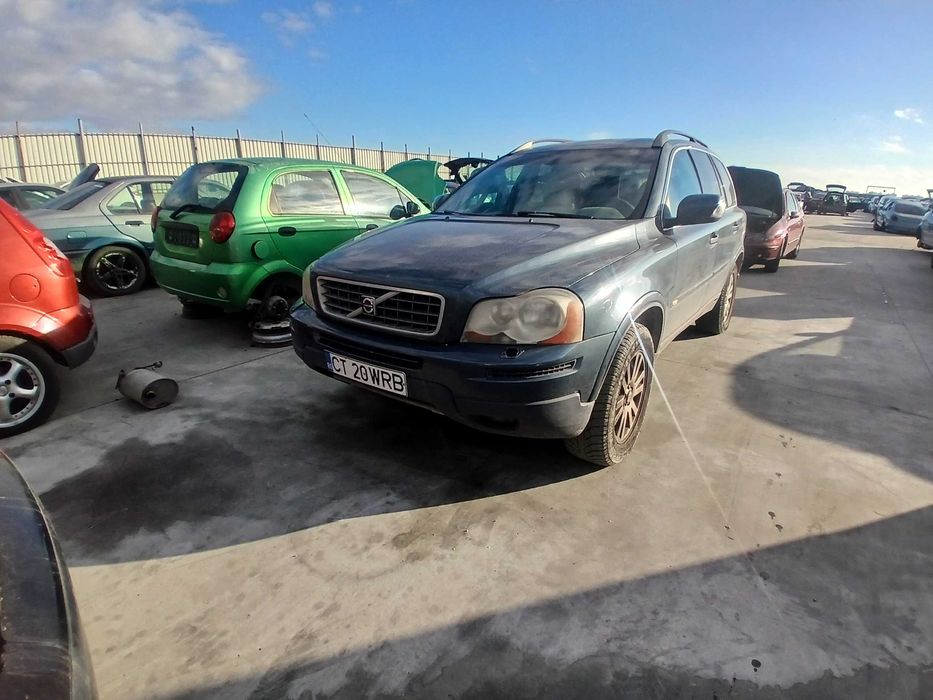 Dezmembram volvo xc 90