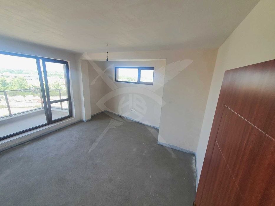 Продава се Двустаен апартамент в Пловдив, Христо Смирненски - 89 кв.м за 1045 €/кв.м - Снимка #1