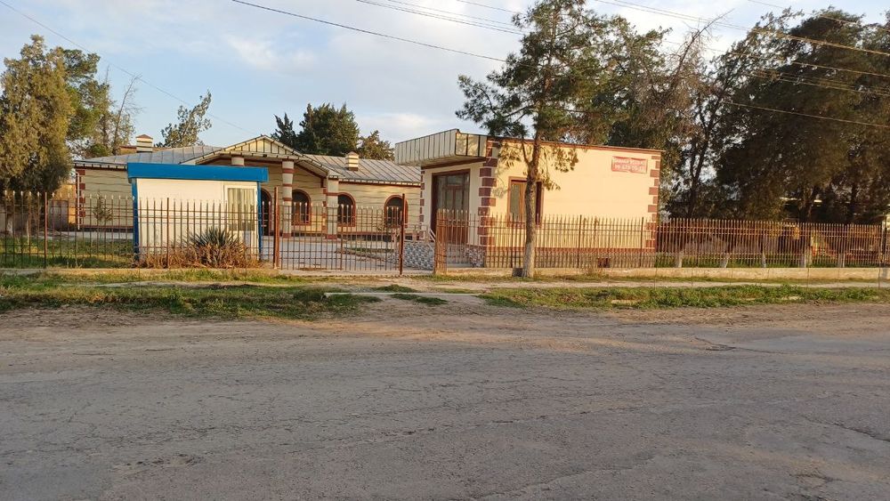 Noturar joy sotiladi!