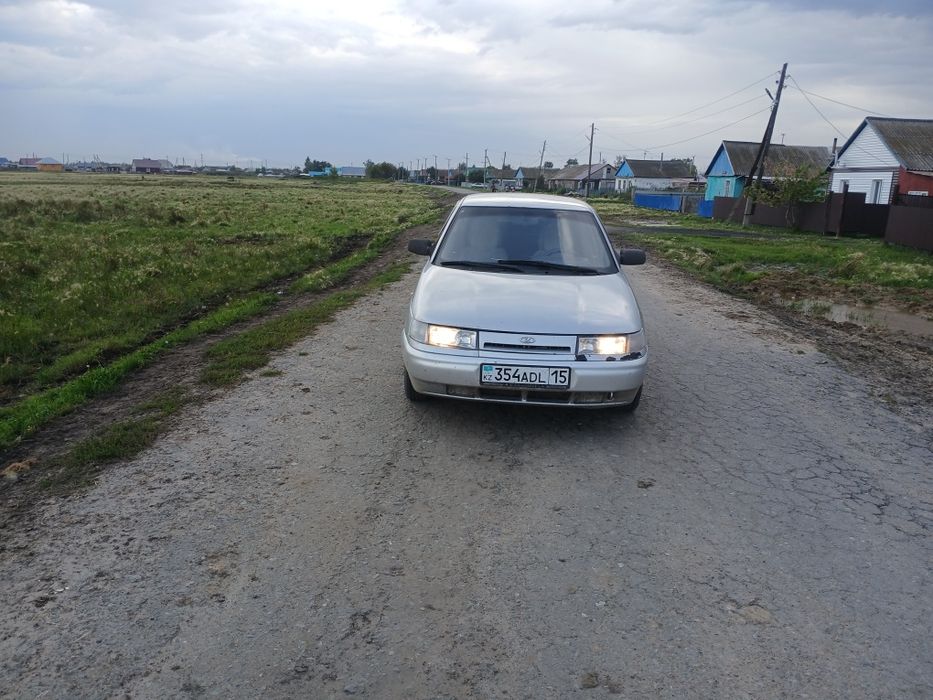 Продам машину ваз 2112