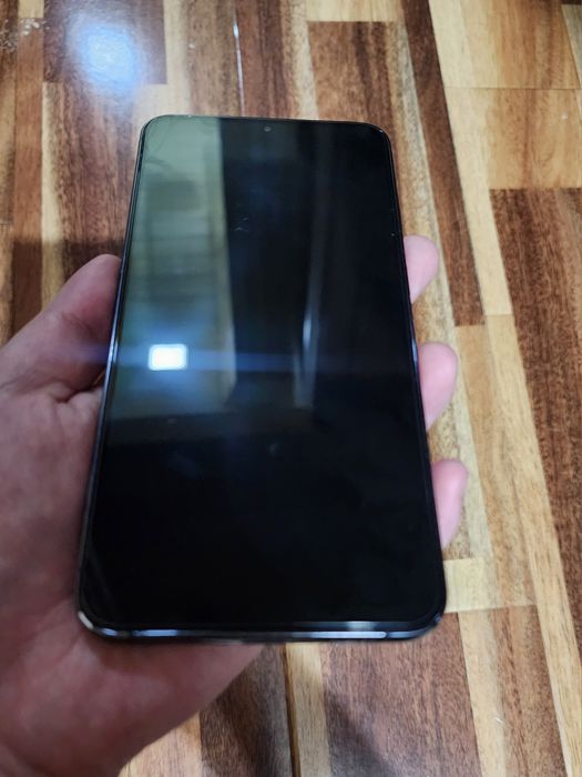 Samsung s23 plus sotiladi