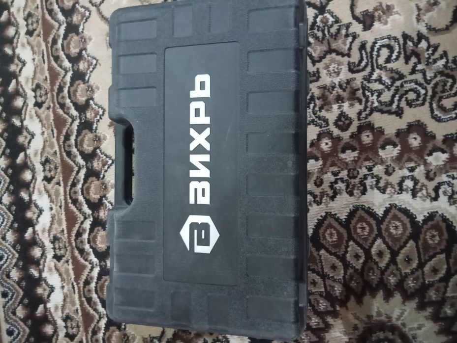 Перфоратор Вихрь