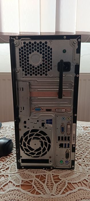Calculator Pc Hp i5 generatia 4 8gb ram wifi hdd 250gb