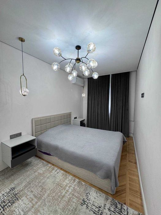 Улица Нукусская Мирабадский райое в центре 3х комнатный квартира