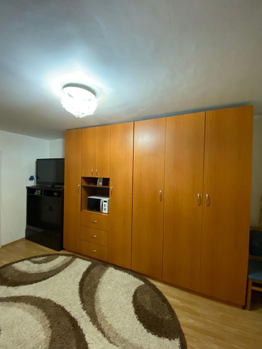 Inchiriez garsoniera zona Titan - Grigorescu - 1 Decembrie