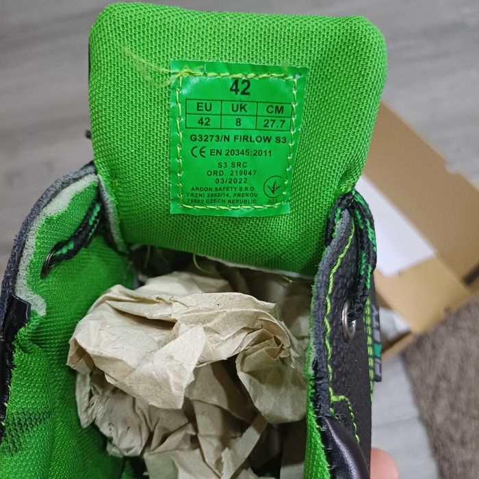 Защитни работни обувки FIRSTY