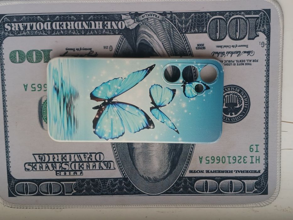 Продам чехлы на Samsung а55