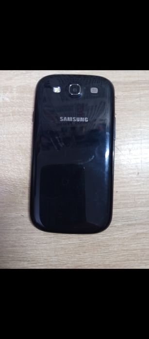 Телефон"Samsung"GT-l9301l