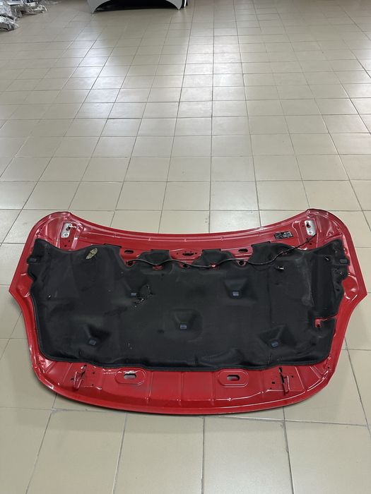 Капот Volvo V40 Вольво В40