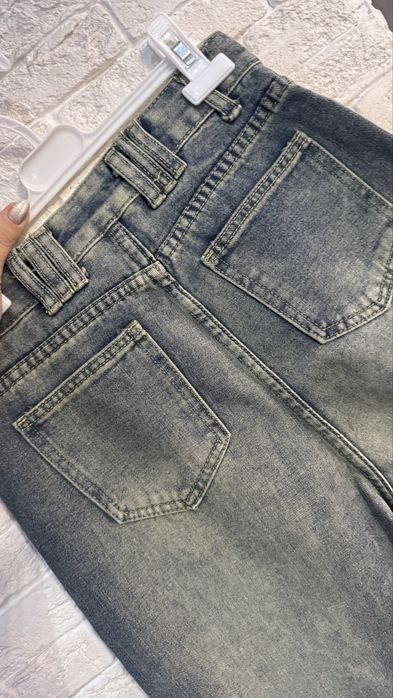 Новые женские джинсы