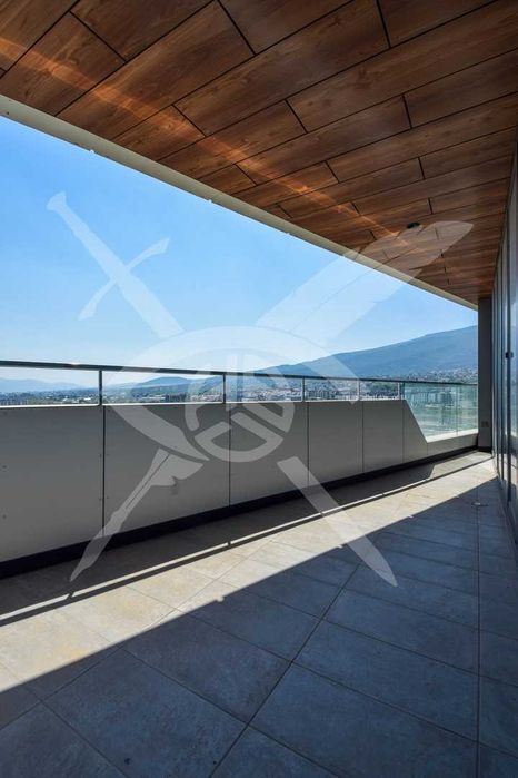 Многостаен апартамент в кв. Кръстова вада № 572-19001