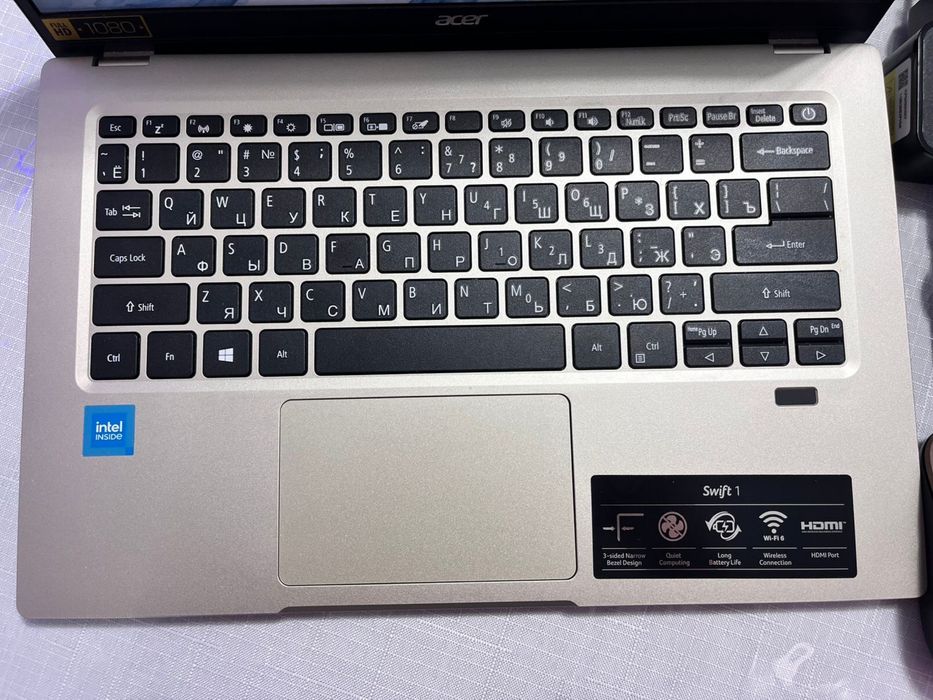 Продаю ноутбук Acer Swift 1
