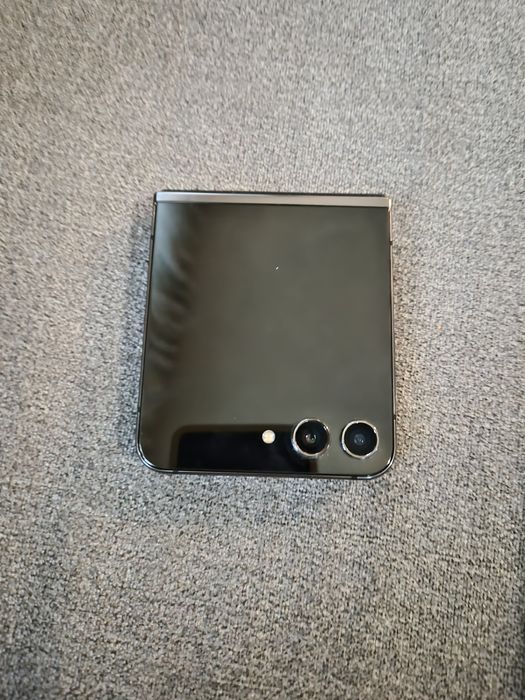 Samsung Galaxy Z Flip 5