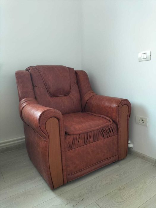Fotoliu clasic maro