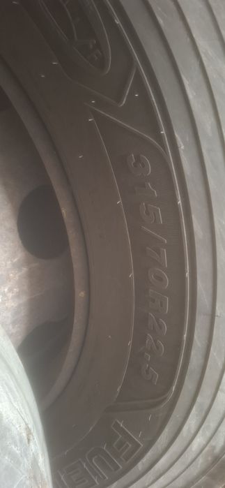 Гуми с джанти комплек 315/70/22,5
