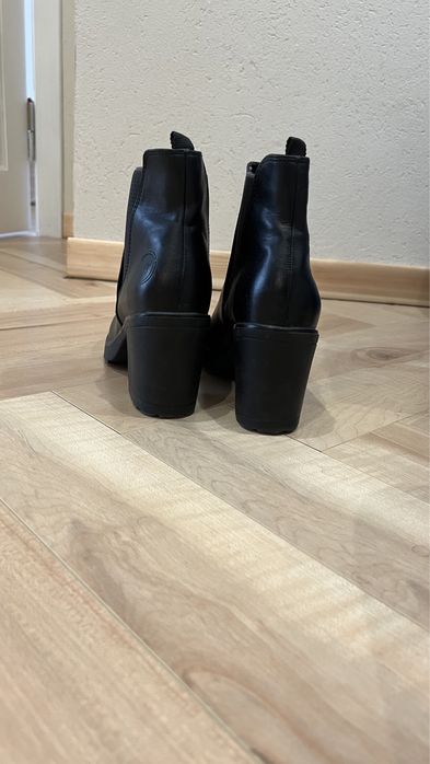 Продаю осеннюю обувь Marco Tozzi