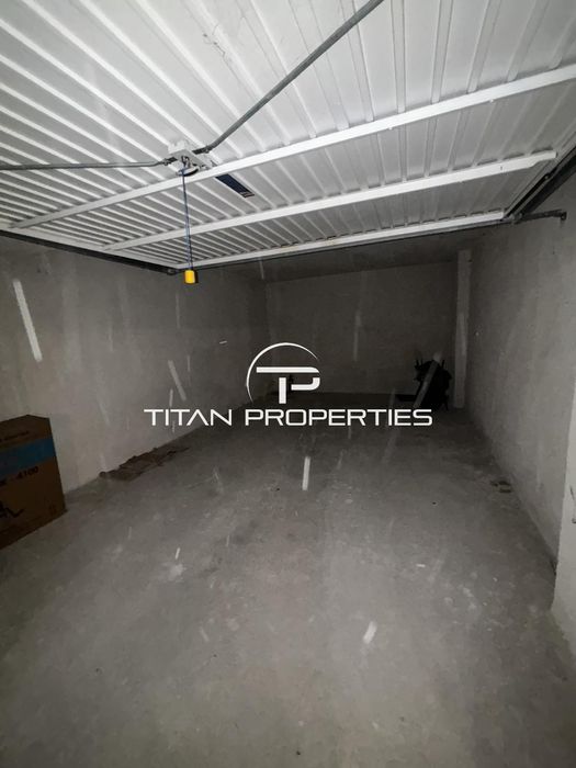 Дава се под наем Тристаен апартамент в Бургас, Лазур - 120 кв.м за 612 € - Снимка #14