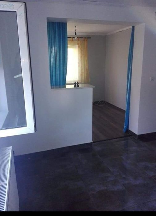 Casă în mijlocul naturii cu peisaj deosebit