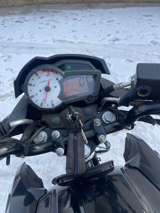 Yamaha YS125 an 2019  ( honda cbr, yamaha yzf, ktm )