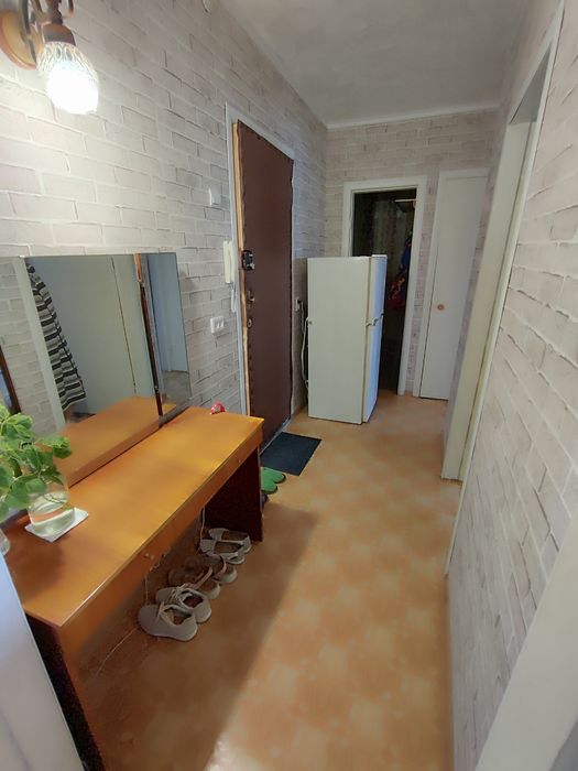 Продается 2-комн (4-11, 5 эт)