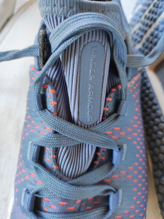 Under armour  Hovr 38 размер