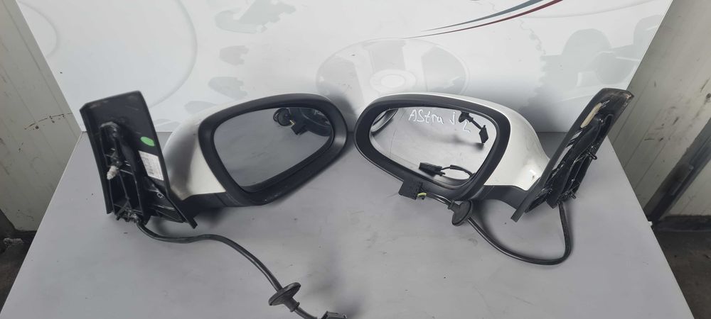 Огледала Opel Astra J 2011г.