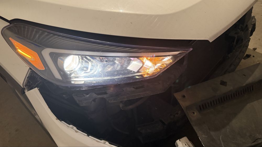 Передняя фара на хюндай туксон