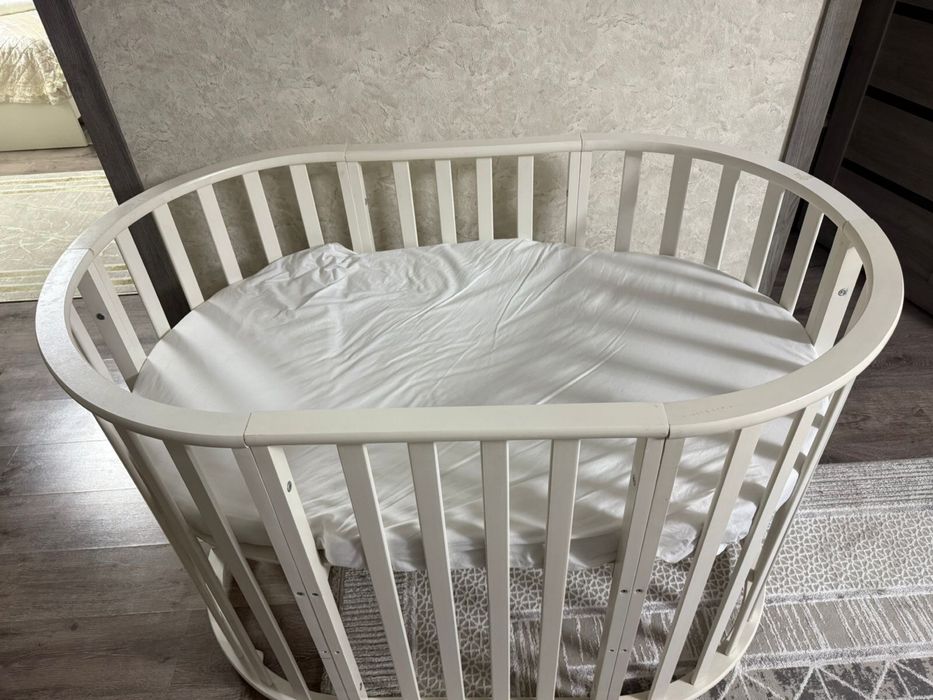 Продам манеж с бортиками