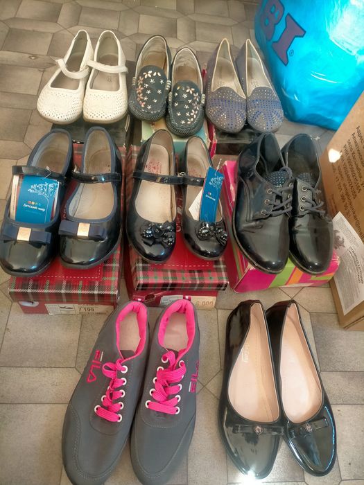 Продам обувь на девочку