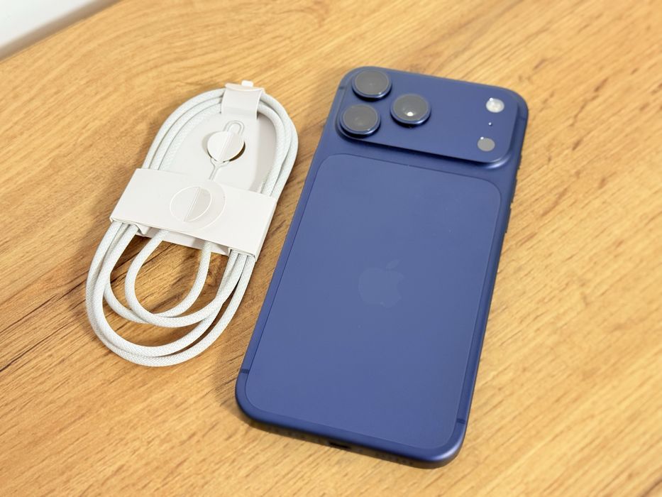 iPhone 17 Pro Max 39 зареждания!!!