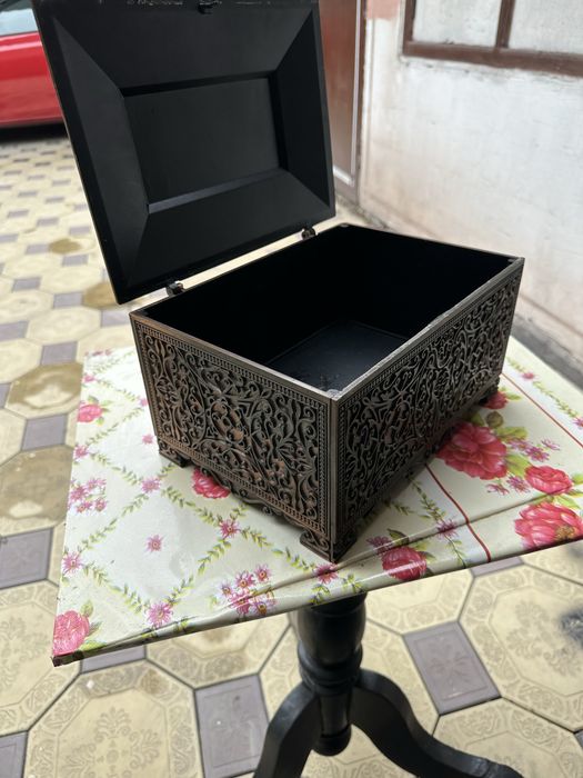 Ларец металичеекий