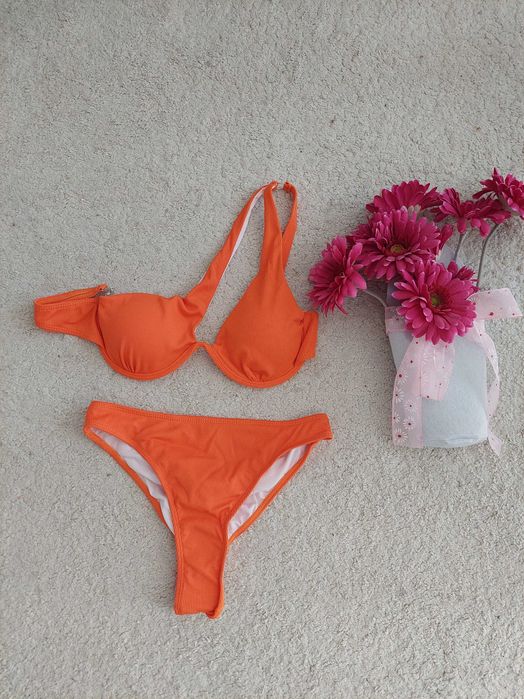 Дамски бански от 2 части