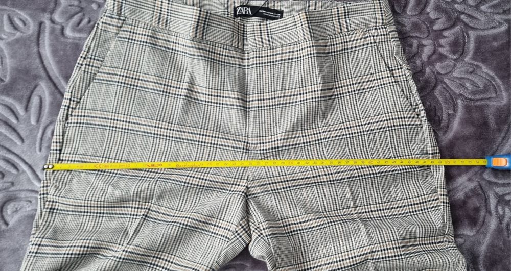 Pantaloni casual Zara Dama