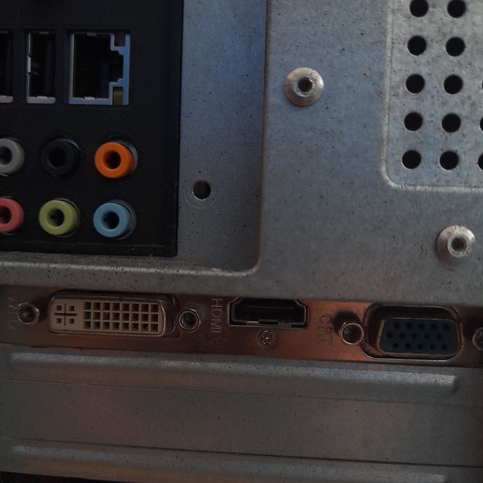 Настолен Компютър