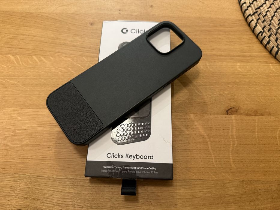 Clicks case keyboard iPhone 16 pro